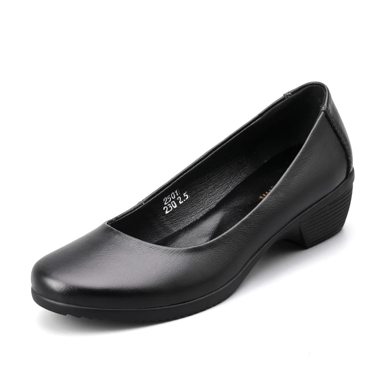 

China wholesale custom logo high quality genuine leather slip on low heel ladies pointed flat shoes