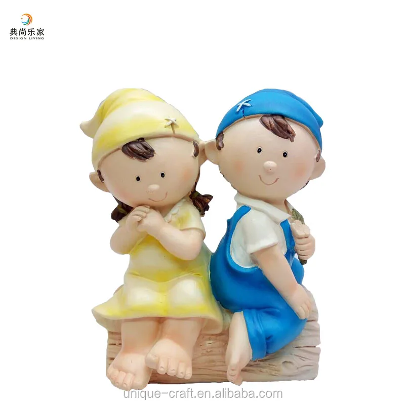 Gift item cute little boy and girl resin figurines