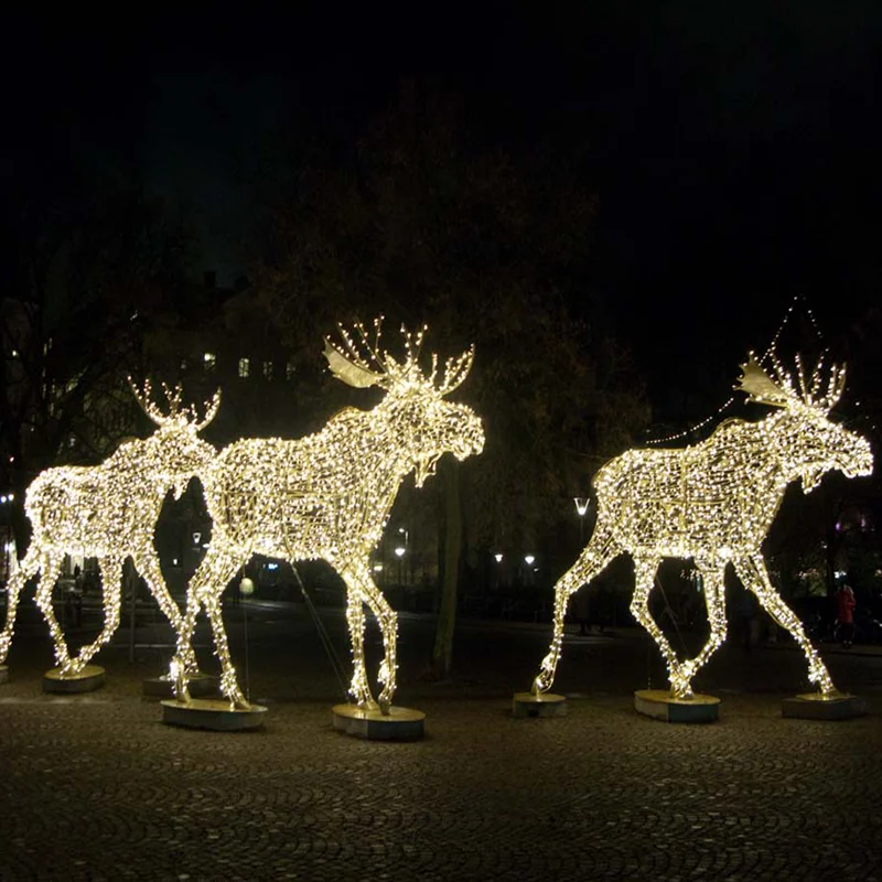 outdoor lighted reindeer