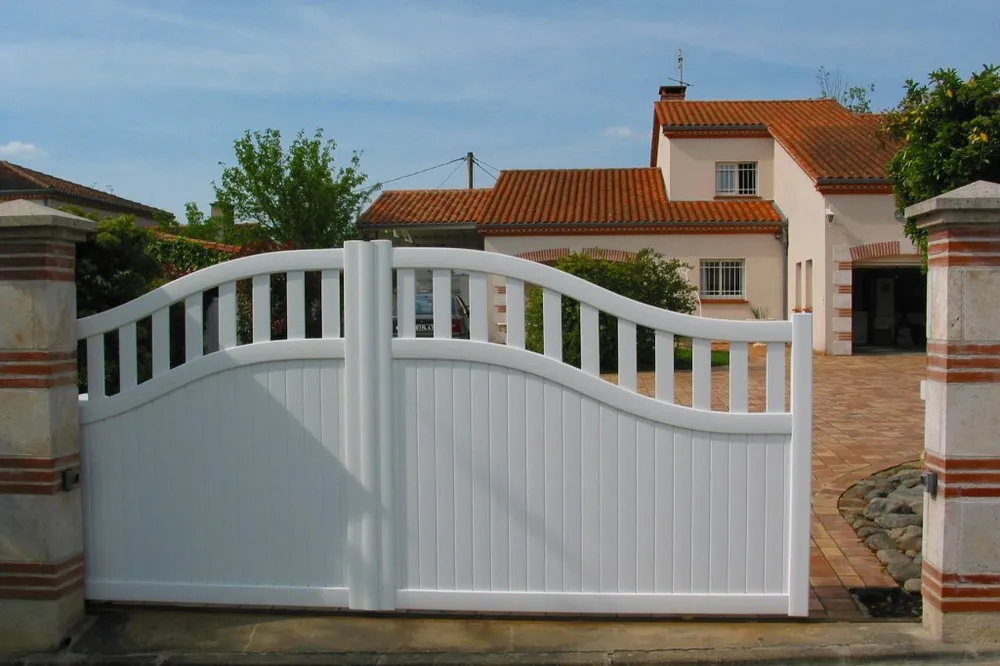 Diseño De Puerta Moderno De Aluminio - Buy Moderna Puerta,Moderna