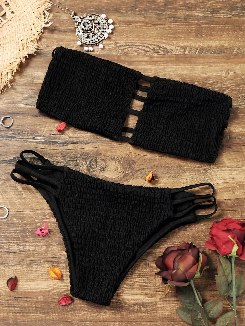 热性感女孩抹胸式比基尼无肩带 - buy 穿 speedo 泳衣的女人,流行的