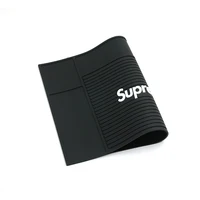 

Barber Work Station Mat 10.7*6.7 CM Anti-slip Flexible Rubber Mat for Clippers Salon Tools