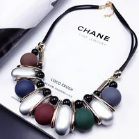 

Bohemian Jewelry Short Leather Cord Women Geometric Necklace Colorful Wood Beads Pendants Statement Necklaces