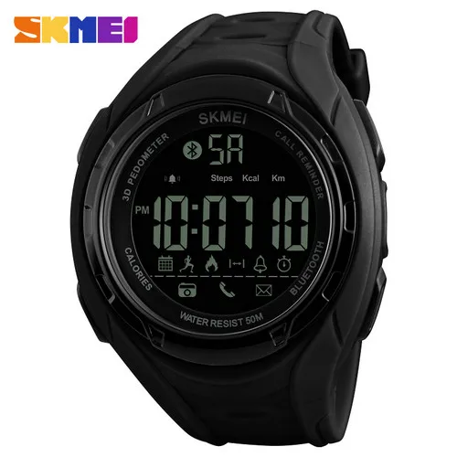 

SKMEI 1316 Smart Bluetooth Tracker Sport Digital Watch For Men APP Remind Call Remind Remote Camera Wristwatch, 2 colors for choice