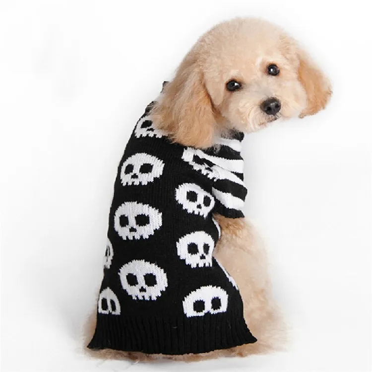 Собаки в вязаной одежде