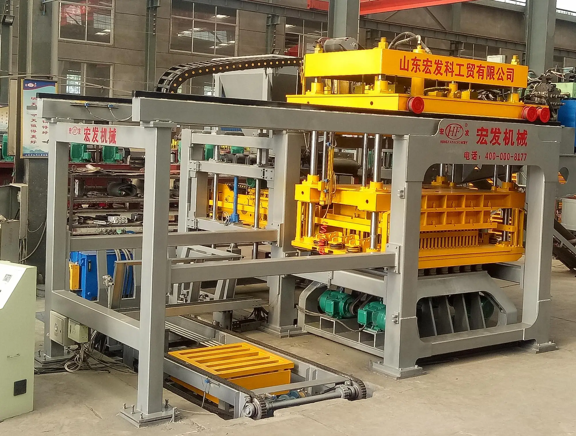 Free Pallet Cement Interlocking Soil Thin Block Brick Moulding Machines