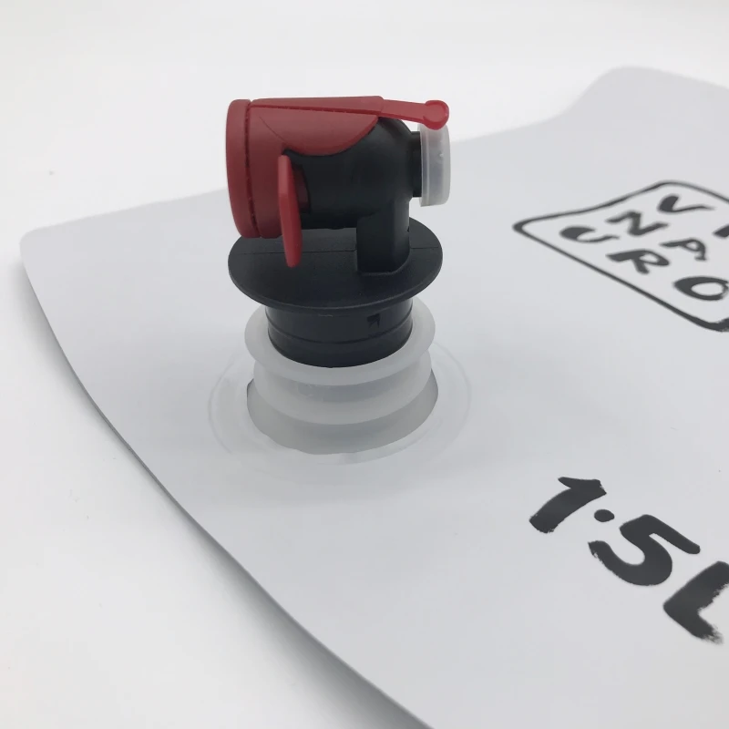 plastic wine bag (2).jpg