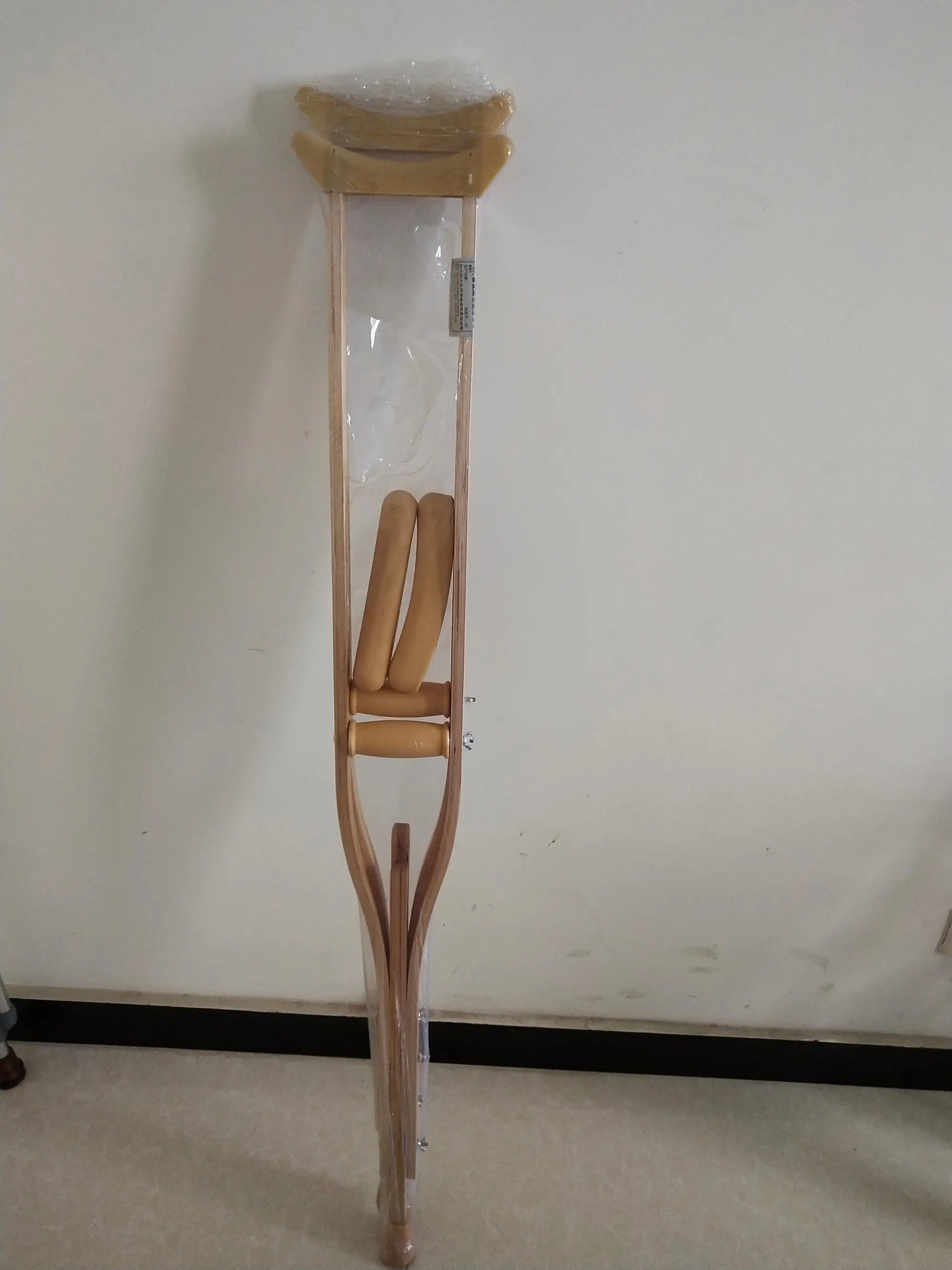 Adjustable Hot Sale Cheapest Light Weight Wooden Axillary Crutches