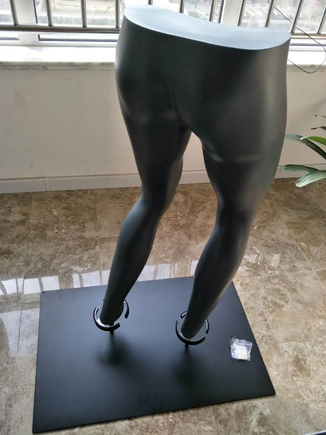 Mannequin Gonflable Demi-Corps Femme Jambe Torse | Affichage Pantalon Culotte Collant | Taille Réaliste 112 Cm | Argenté - Idéal Vente & Présentation