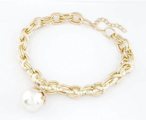 

Large pearl pendant necklace,braided gold chain and pearl necklace