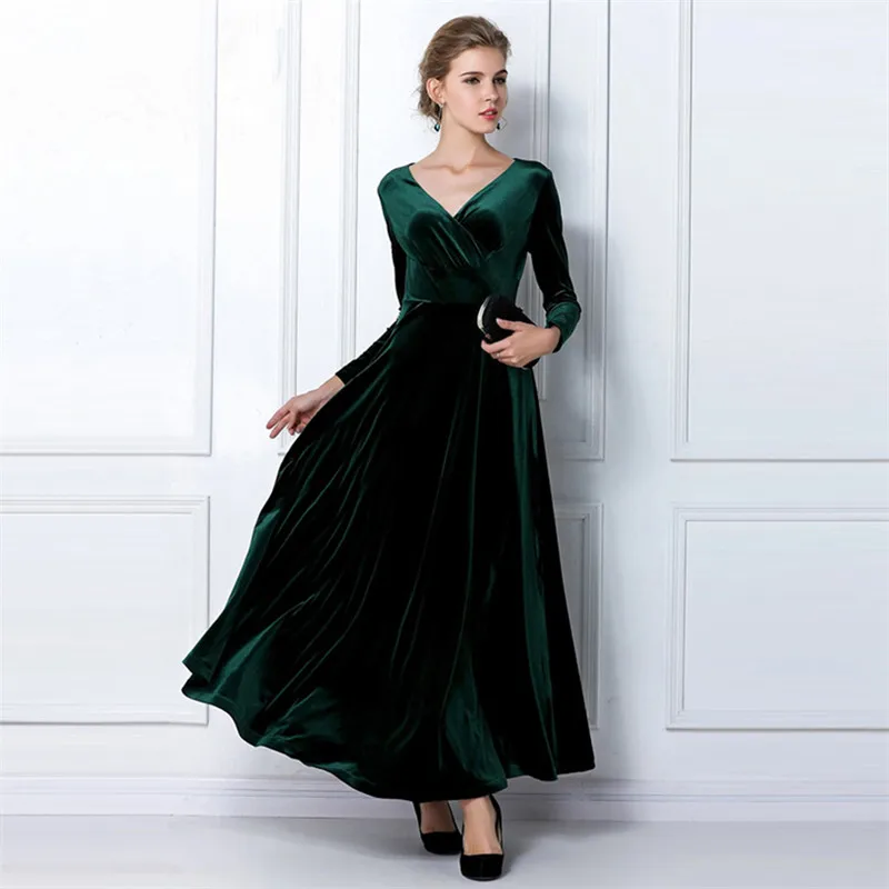Вельветовое зеленое платье