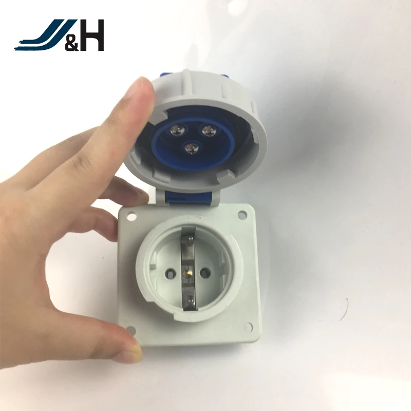 European 2p Ip67 Waterproof Socket 16a Industrial Schuko