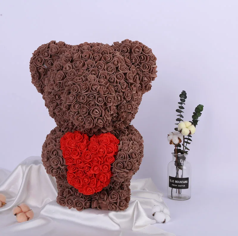 amor bear roses