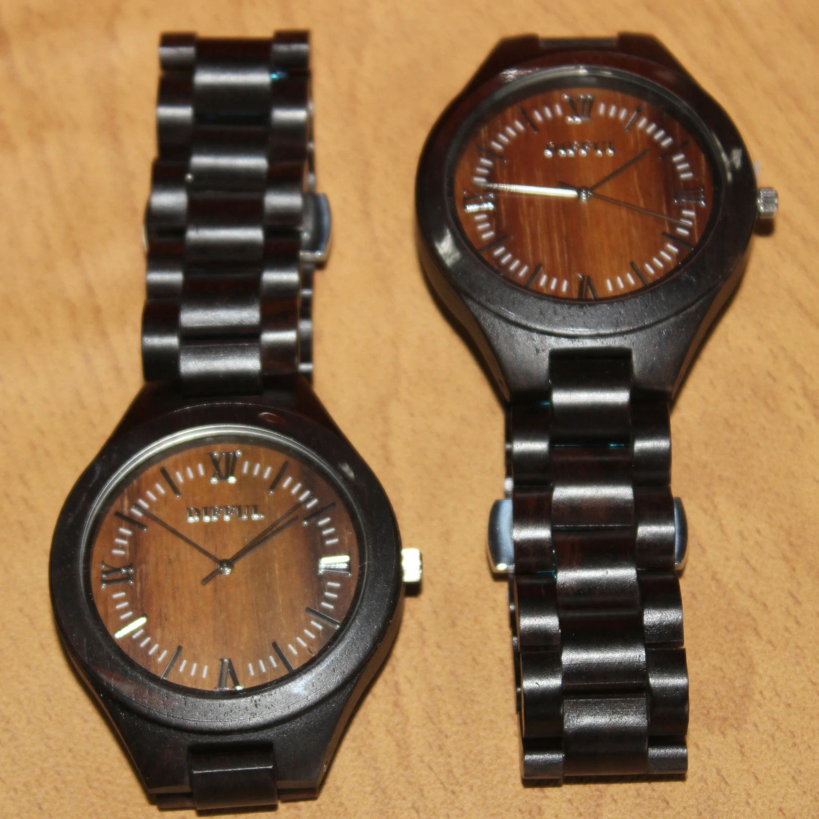 

2019 New fashionable wooden watch from stocks
