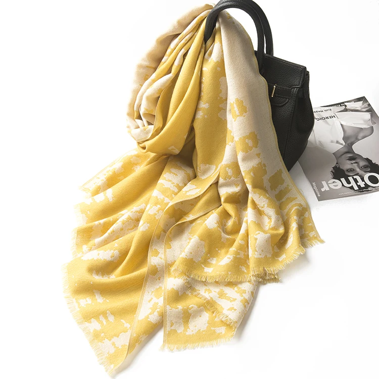 Jacquard Wool Scarf39+