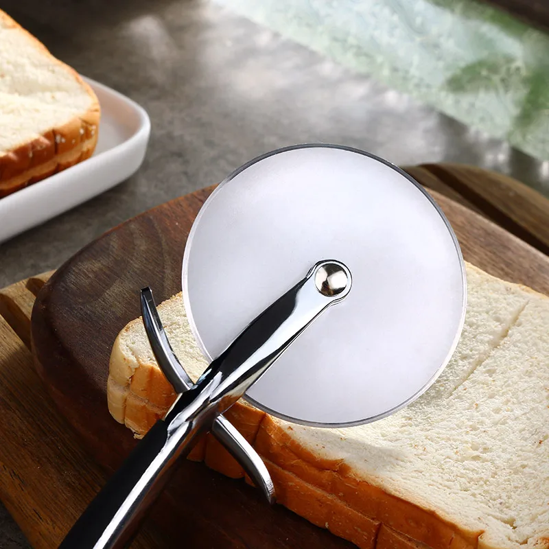 

Stainless Steel Pizza Cutter Wheel Hot Sale Metal Pizza Slicer Non Slip Handle