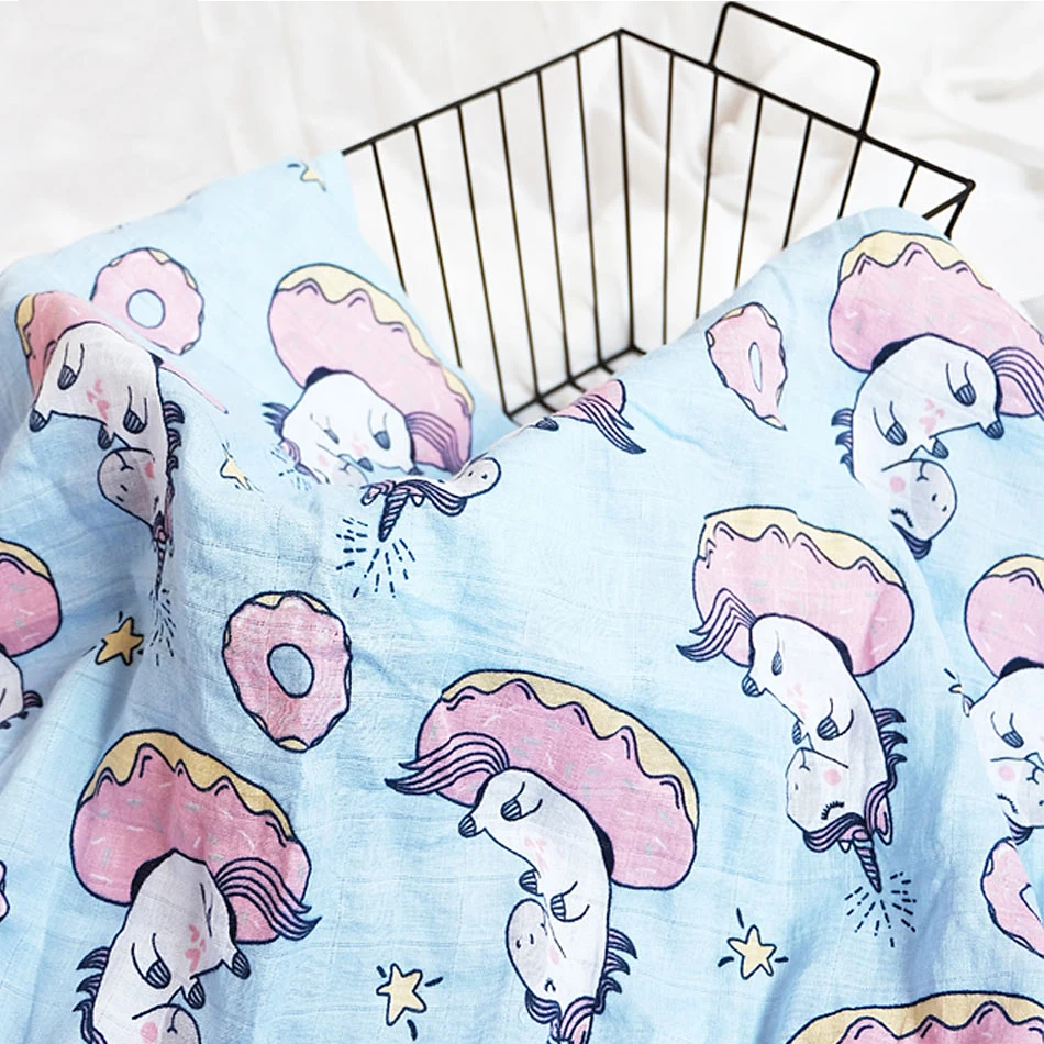 

Elinfant Muslin Cotton Swaddles washable baby blamkets For Newborn Baby Blankets Black & White Gauze Bath Towel freeshipping, Picture