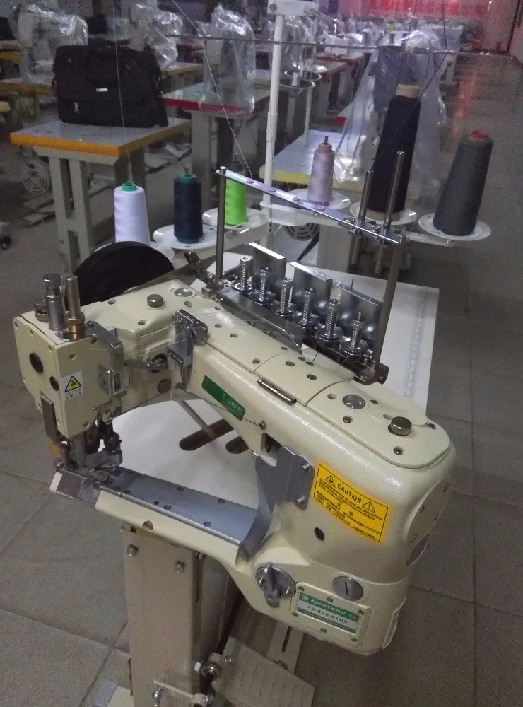 Feed Off Arm Interlock 4 Needle 6 Thread Sewing Machine For Neoprene