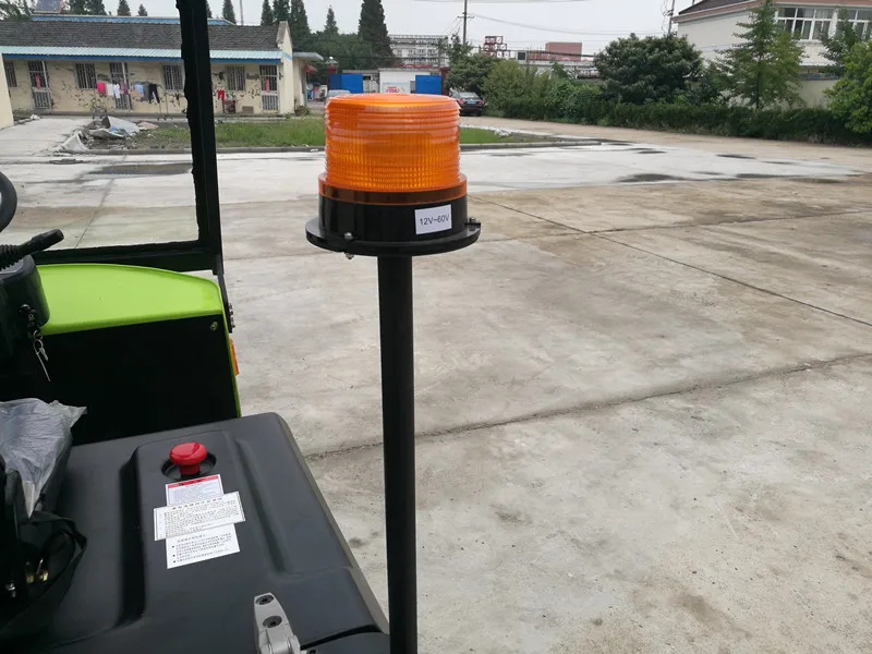 
4000kg Seated Electric Tow Tractor 