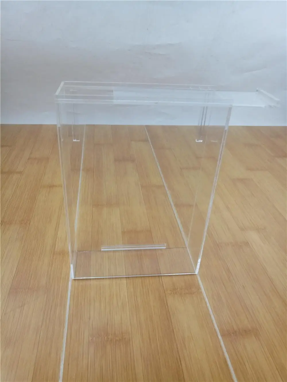 Acrylic Action Figure Case Gentle Giant Jumbo Acrylic Display Case