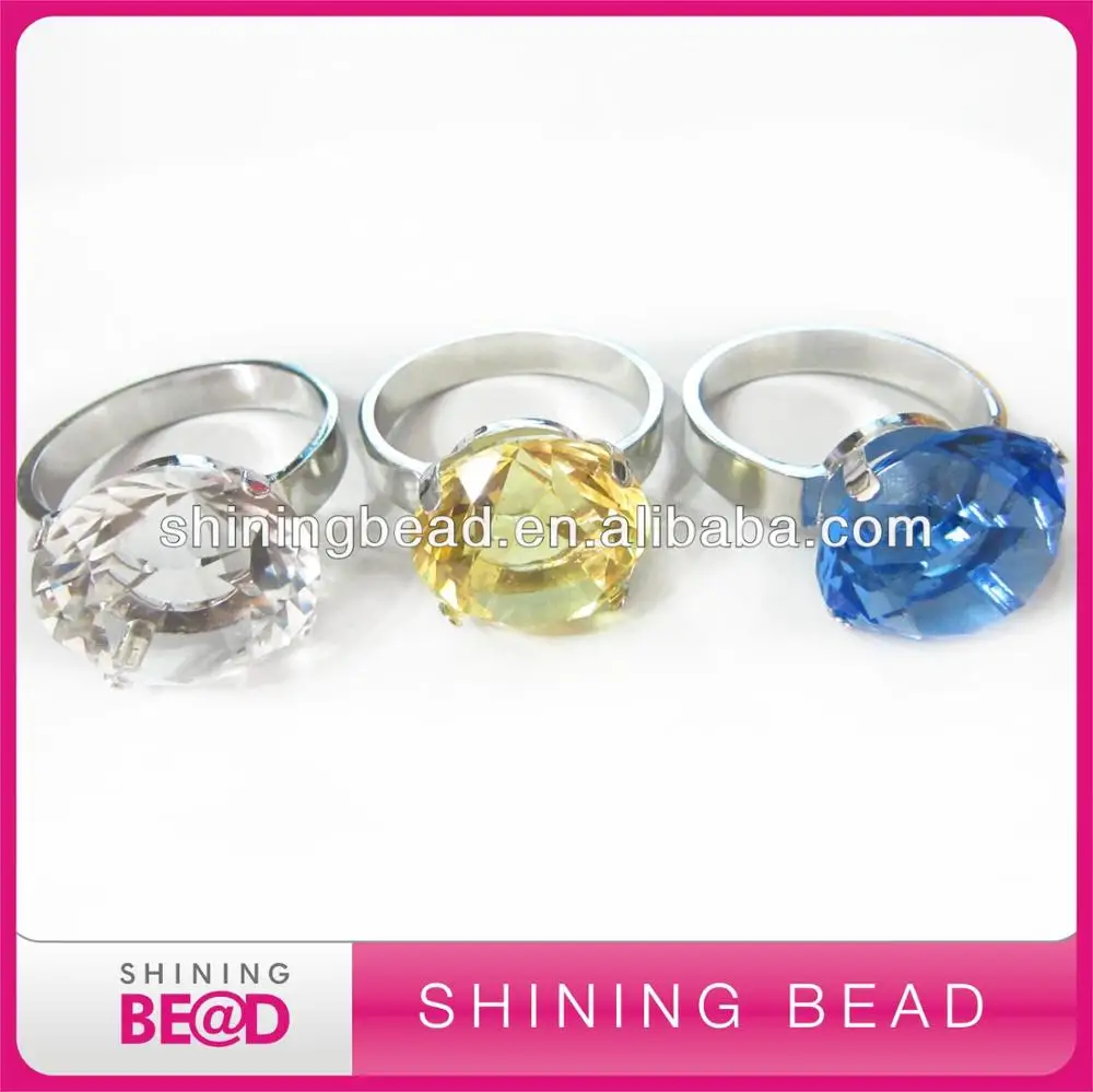 clear-rhinestone-napkin-ring.jpg