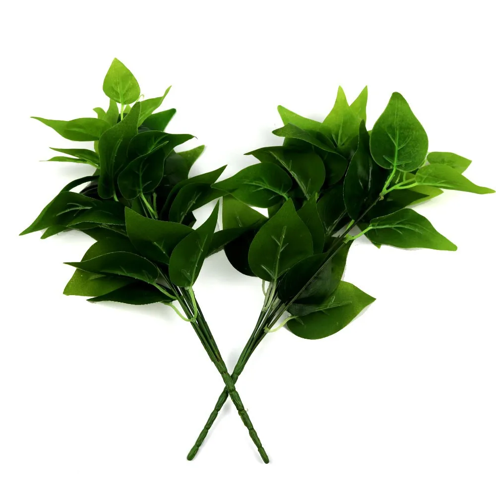 新的塑料叶子装饰人造树树叶