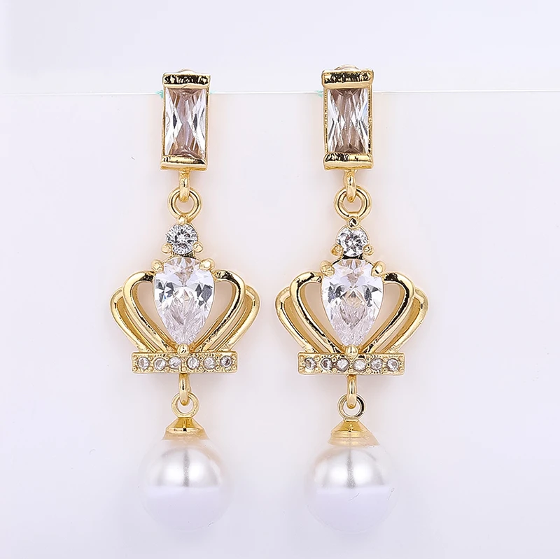 

Lateefah 2019 New Crown Alloy Earrings Zircon Earrings Long Gold Pearl Earrings for Women Gifts