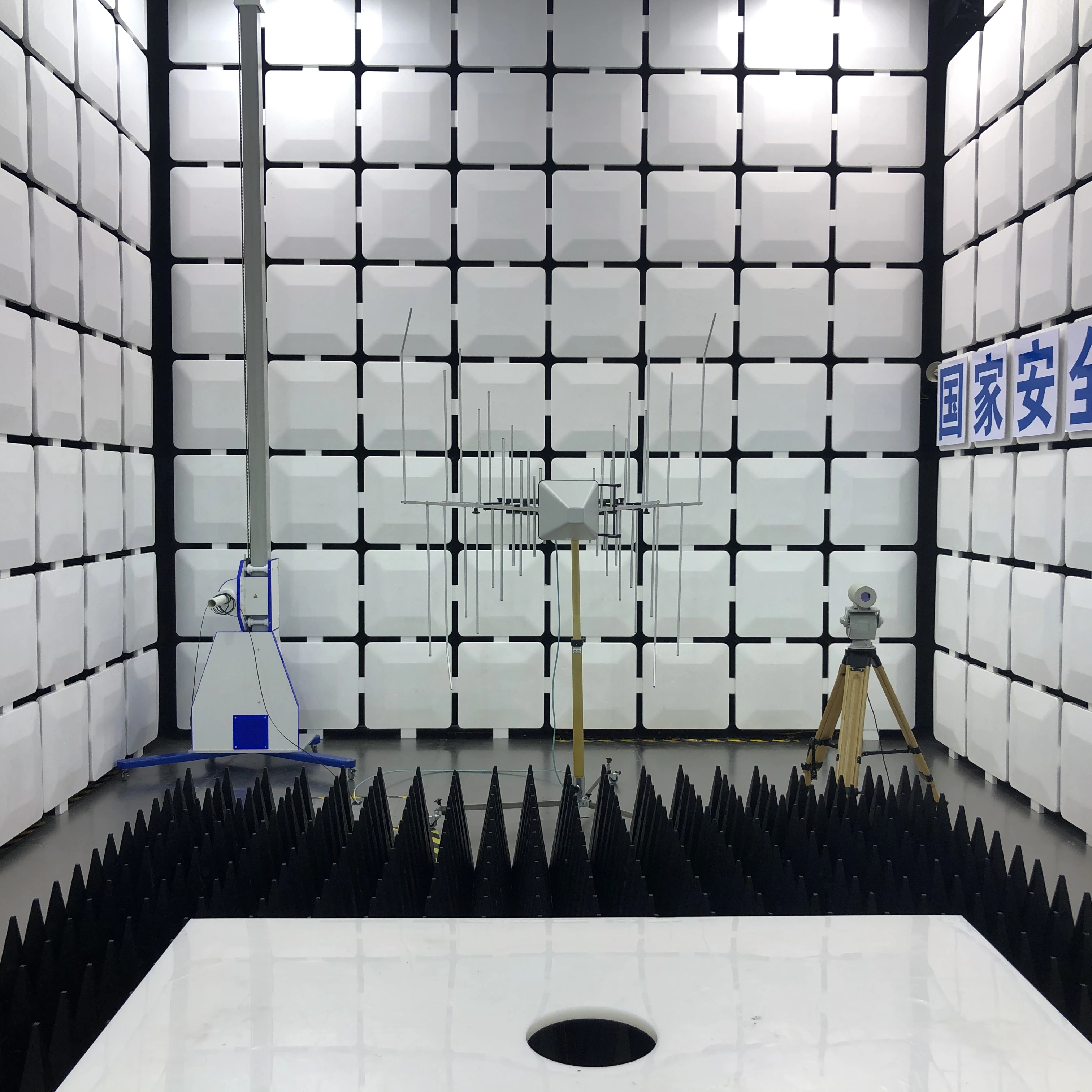 
HUAMING EMC anechoic chamber 3M fully-anechoic chamber 