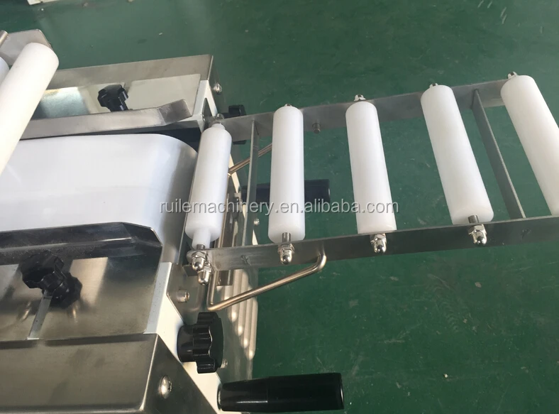 Automatic Cookie Extruder Frozen Cookie Cutter Machine