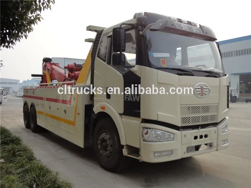 FAW road wrecker .JPG