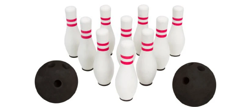 Customized Size Inflatable Human Bowling Lane With Bowling Pins Set For Indoor Game