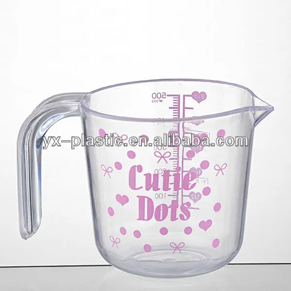 graduated measuring cups