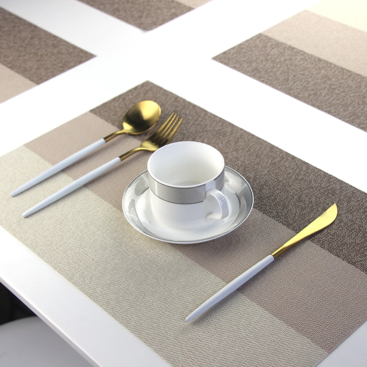 

Place mat 200PC/CTN Luxury Placemats Beige Color Place Mat Plastic Vinyl Woven Table PVC Place Mat Set, Gold sliver brown color