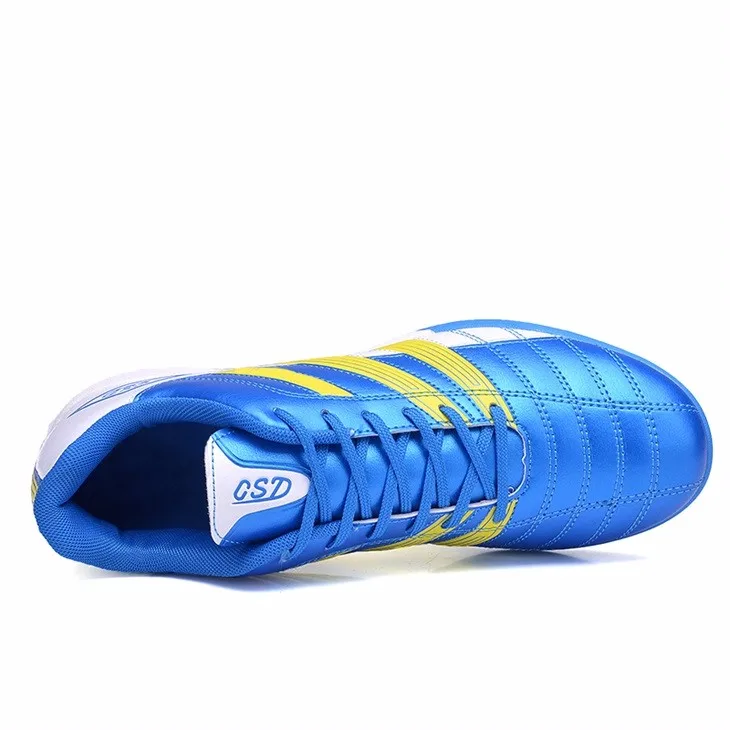 New design soccer shoes portable sport shoes fashion football shoes