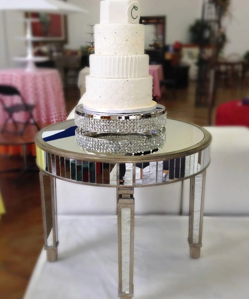 столик для свадебного торта