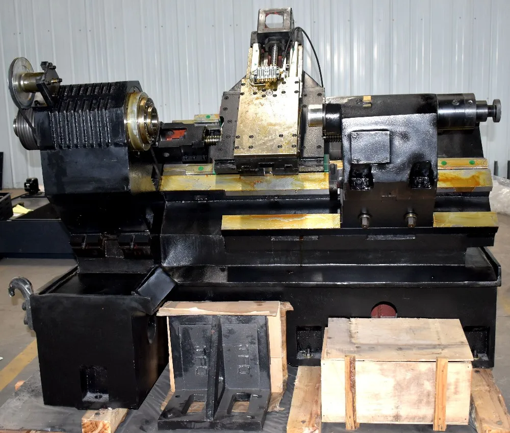 高性价比数控车床 5 轴与电源转塔出售 (ck40)