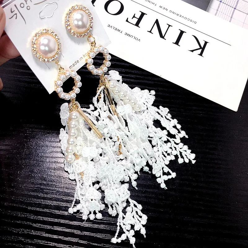 

Korean Style Fashion Lace Pearl Dangle Earrings White Lace Flower Drop Earrings with Pearl, Gold