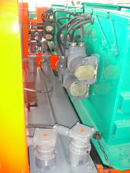 12T-6.jpg