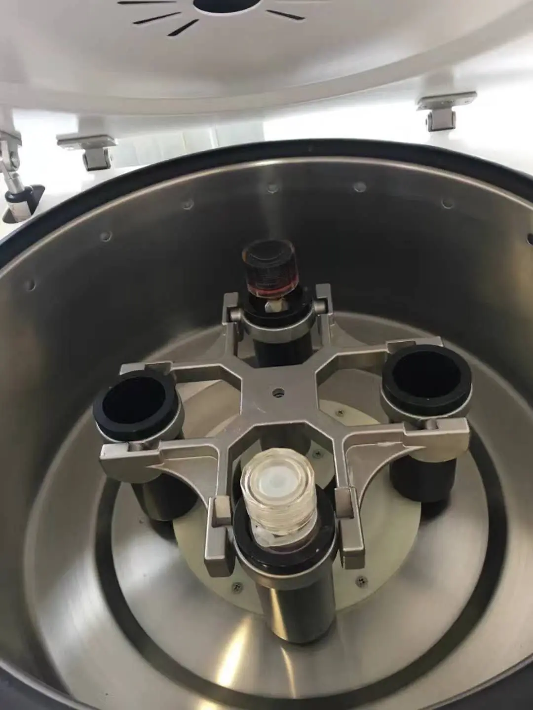 Tricell prp centrifuge.jpg