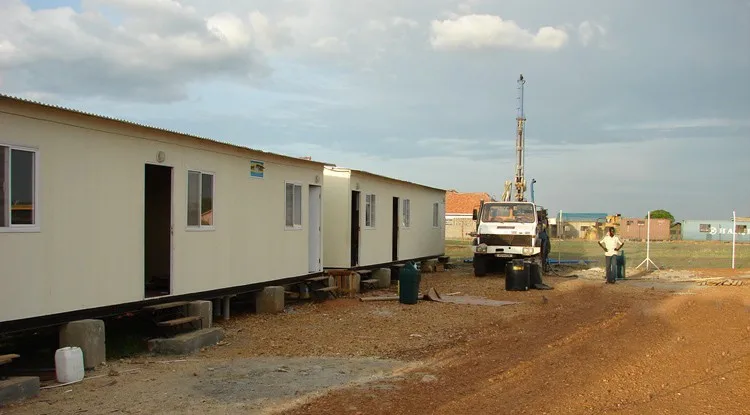 Top Class Steel Structure Modern Prefabricated House Used For Office Prefab Caravan House In Malaysia