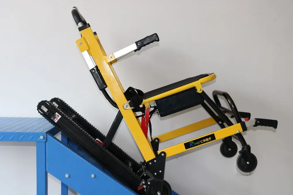 老年人电动爬楼梯机上下楼梯紧急情况