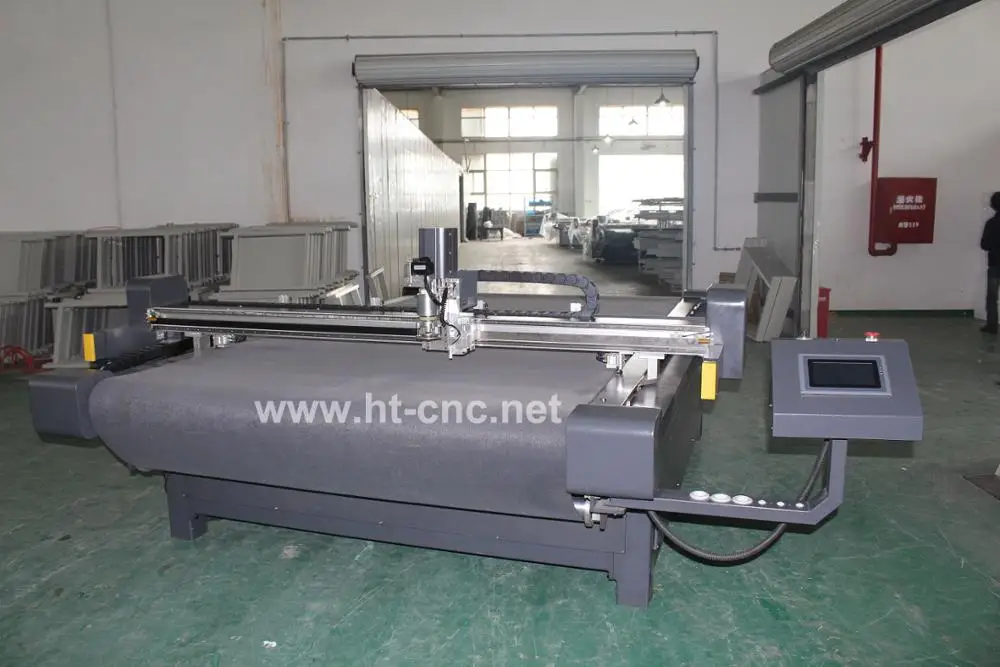 Fabric Oscillating knife cutting plotter machine with feeding table
