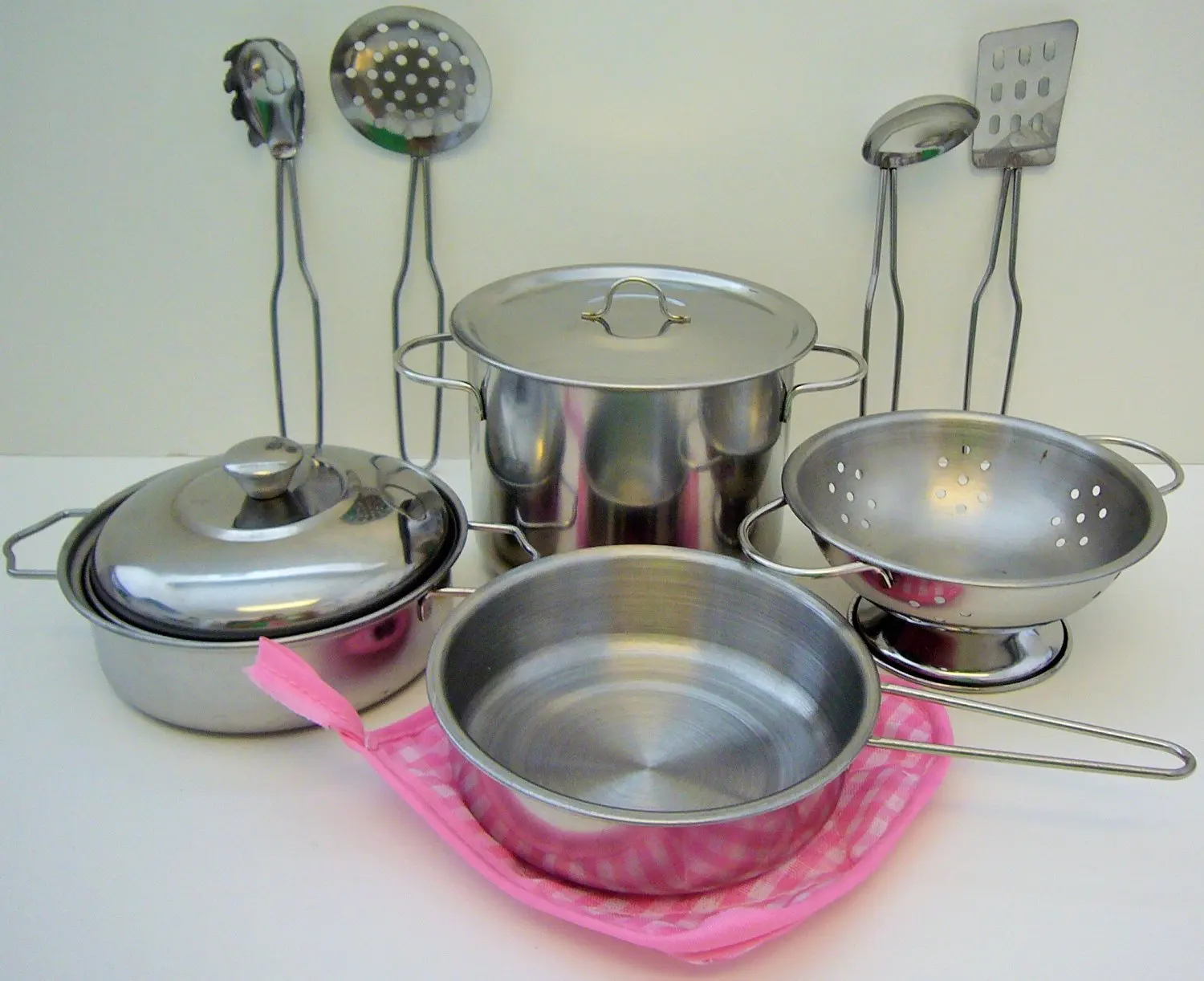 metal pots and pans playset