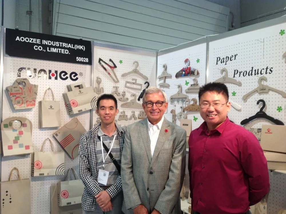 Eco Friendly 100% Recycled Cardboard Hooks Paper Socks Hanger Customized Size