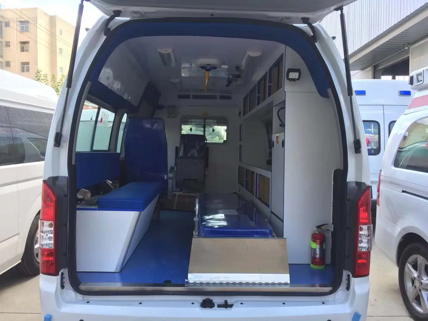 ambulance (3).jpg