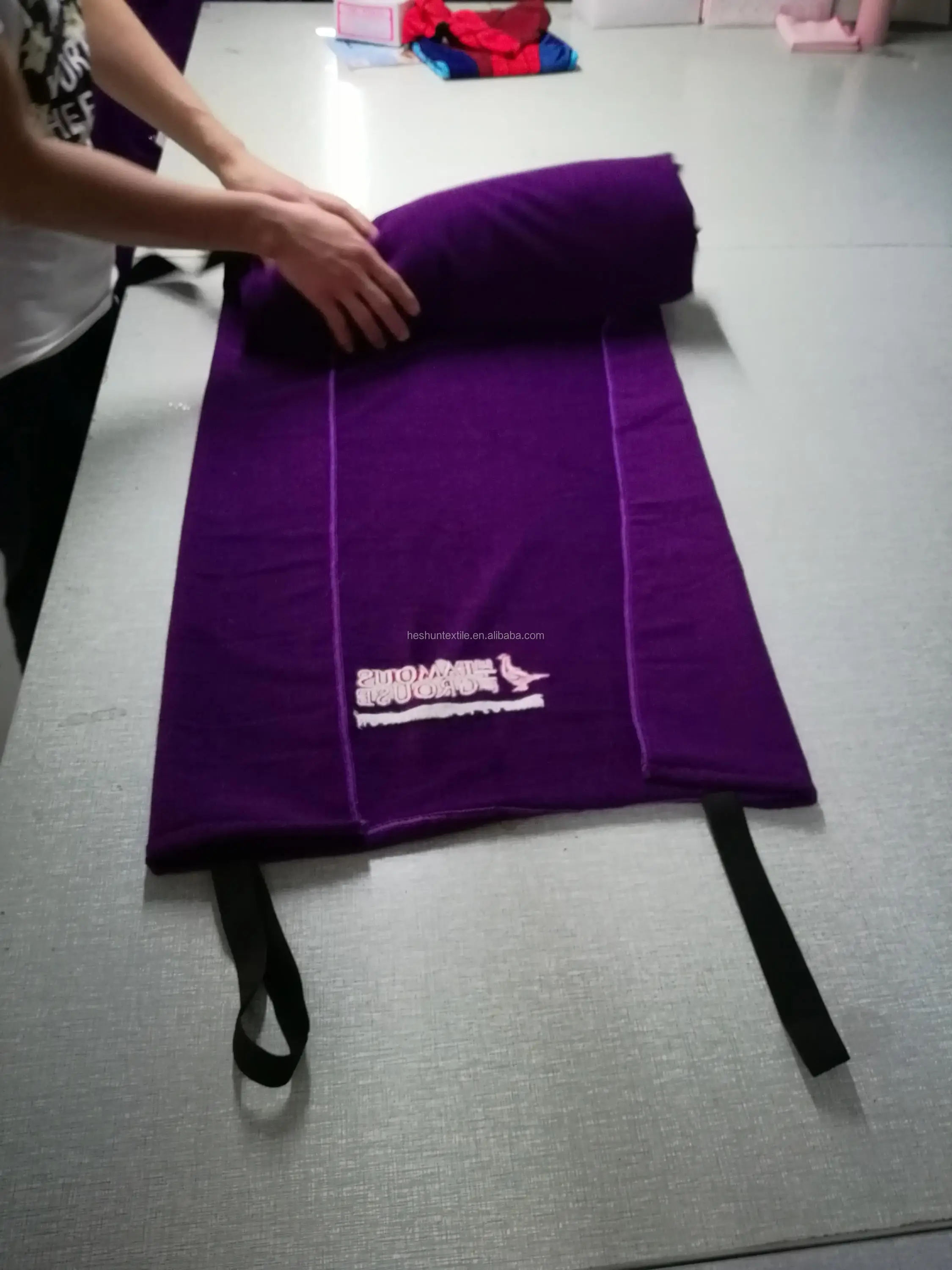 High Quality 100 Cotton Beach Towel With Inflatable Pillow/beach Towel