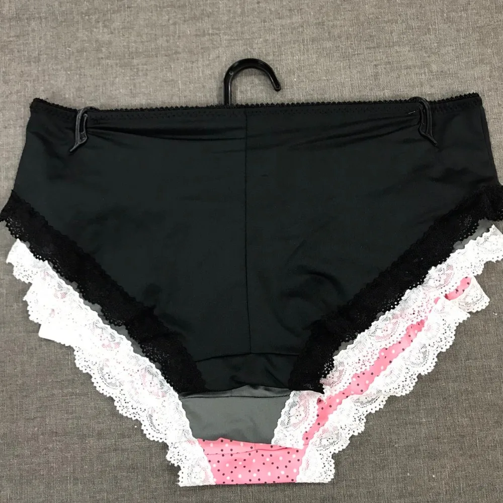 
Marilyn Monroe three - piece suit and sexy panties 