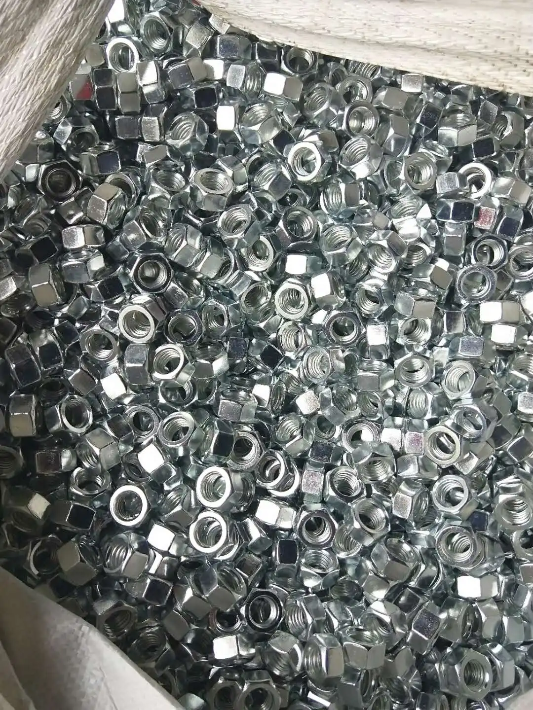 
China Bolt nut and washer M6 x 40 