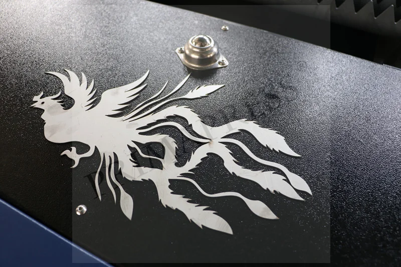 fiber laser cutting photo