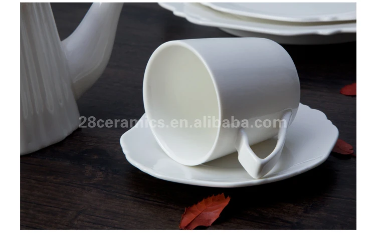 Top selling white high temperature porcelain dinnerware set